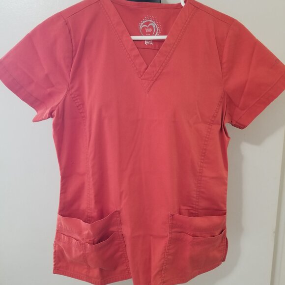 XS Scrub Top Bundle – 5 Tops (White Cross & More) – Size XS - Picture 8 of 11